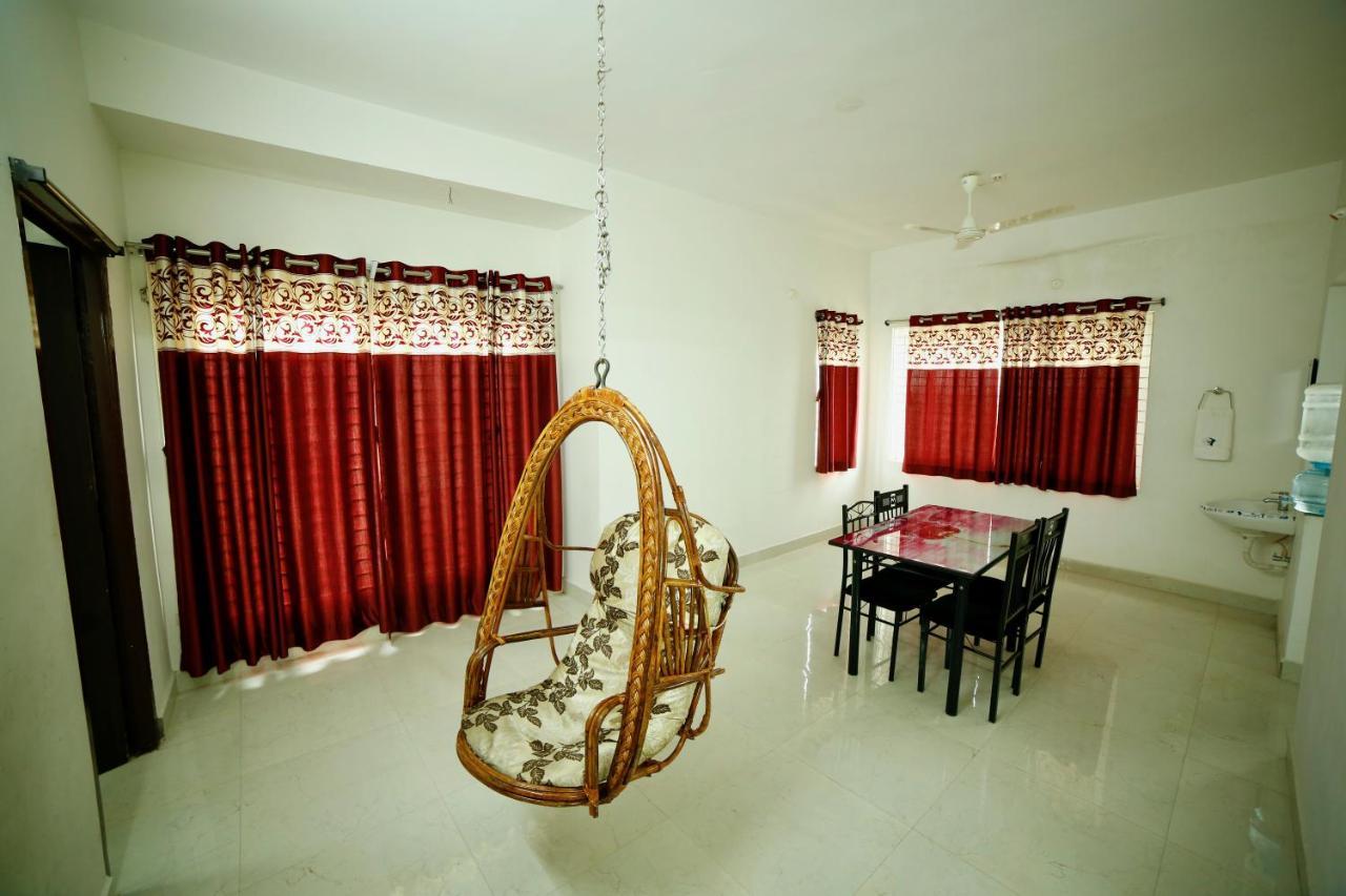 Truelife Homestays - Alamelu Avenue - Fully Furnished Ac 2Bhk Apartments In Tirupati - Walkable To Restaurants & Super Market - Fast Wifi - Kitchen - Easy Access To Airport, Railway Station, Sri Padmavathi & Tirumala Temple Εξωτερικό φωτογραφία