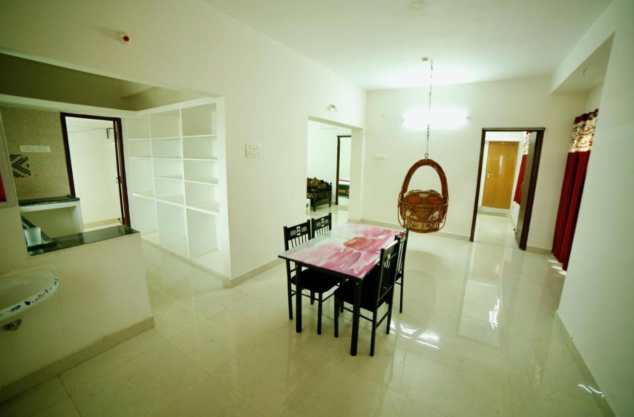 Truelife Homestays - Alamelu Avenue - Fully Furnished Ac 2Bhk Apartments In Tirupati - Walkable To Restaurants & Super Market - Fast Wifi - Kitchen - Easy Access To Airport, Railway Station, Sri Padmavathi & Tirumala Temple Εξωτερικό φωτογραφία